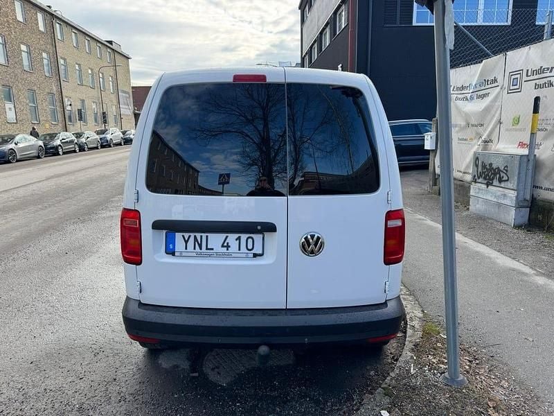 Begagnad VW Caddy 150 HK (110 kW) 2017 Vit Minibuss