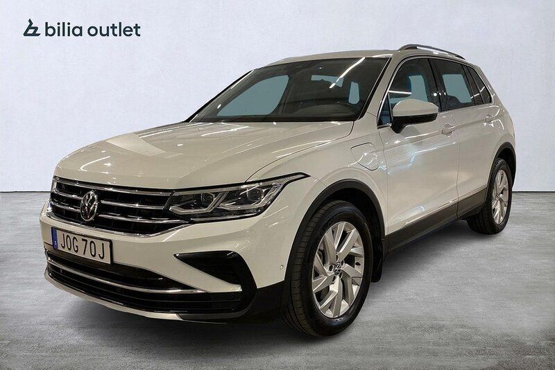 Vit Begagnad 2021 VW Tiguan Elegance SUV | 264 900 kr (Superpris) - Bild 1/4