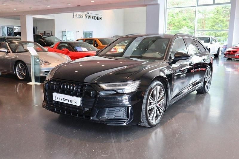 Svart (mytsvart metallic) Begagnad 2023 Audi A6 S-Line Kombi | 499 900 kr (Marknadspris) - Bild 1/4
