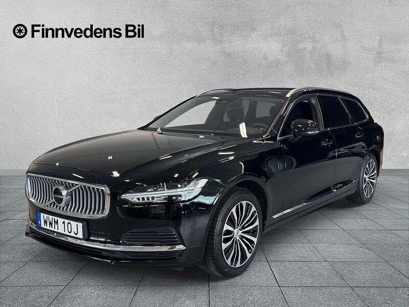 Svart Begagnad 2022 Volvo V90 Core Kombi | 399 000 kr (Marknadspris) - Bild 1/4