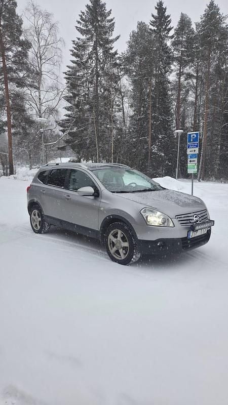 Begagnad Nissan Qashqai +2 150 HK (110 kW) 2008 SUV