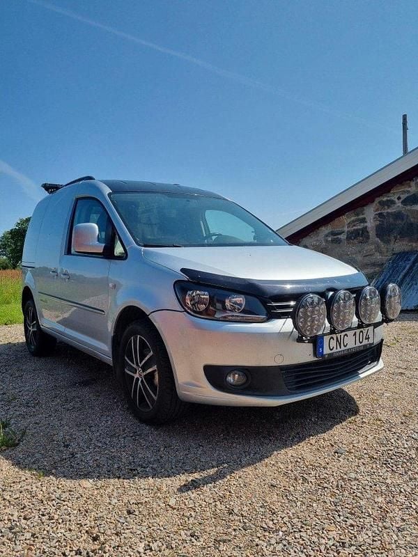 Silver Begagnad 2014 VW Caddy Edition Minibuss | 80 000 kr (Marknadspris) - Bild 1/4