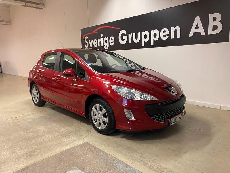 Röd Begagnad 2010 Peugeot 308 Halvkombi | 29 900 kr (Marknadspris) - Bild 1/4