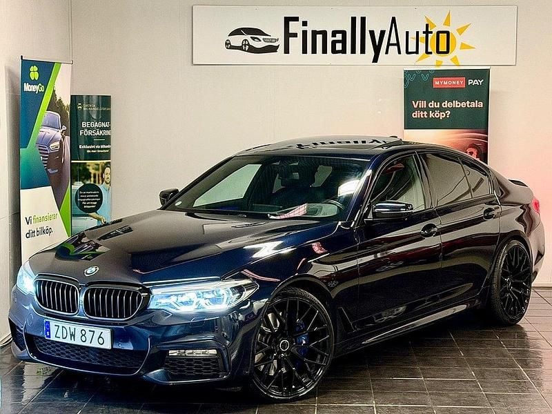 Svart Begagnad 2018 BMW 540 M Sport Sedan | 418 900 kr (Marknadspris) - Bild 1/4
