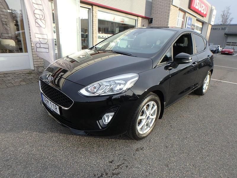 Svart Begagnad 2019 Ford Fiesta Trend Halvkombi | 125 000 kr (Marknadspris) - Bild 1/4
