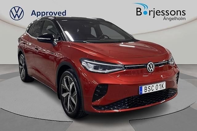 Mörkröd Begagnad 2023 VW ID.4 GTX SUV | 429 000 kr (Bra pris) - Bild 1/4