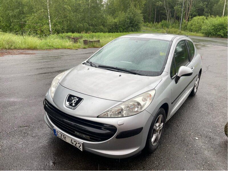 Grå Begagnad 2007 Peugeot 207 Halvkombi | 18 000 kr (Bra pris) - Bild 1/4