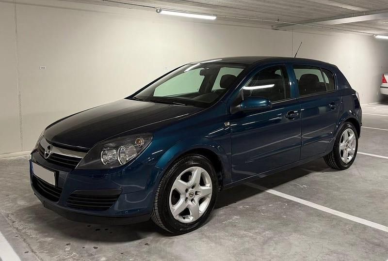 Blå Begagnad 2007 Opel Astra Halvkombi | 29 500 kr (Marknadspris) - Bild 1/4