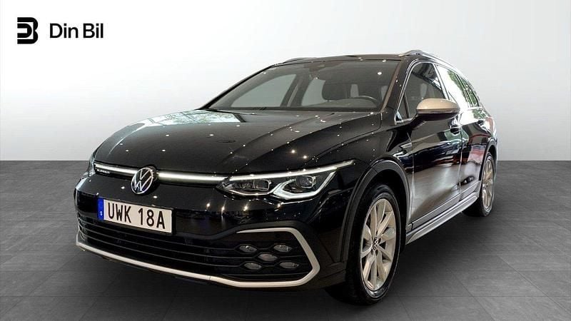 Svart Begagnad 2022 VW Golf Alltrack Kombi | 349 900 kr (Marknadspris) - Bild 1/4