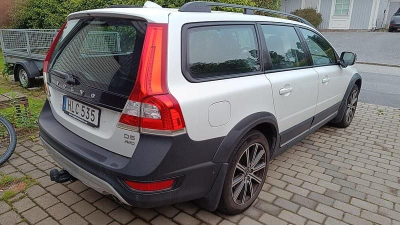Vit Begagnad 2015 Volvo XC70 SUV | 199 000 kr - Bild 1/4