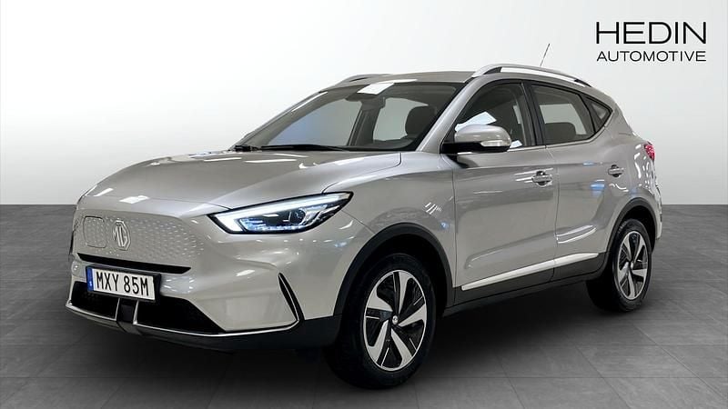 Grå Begagnad 2022 MG ZS Halvkombi | 244 900 kr (Bra pris) - Bild 1/4
