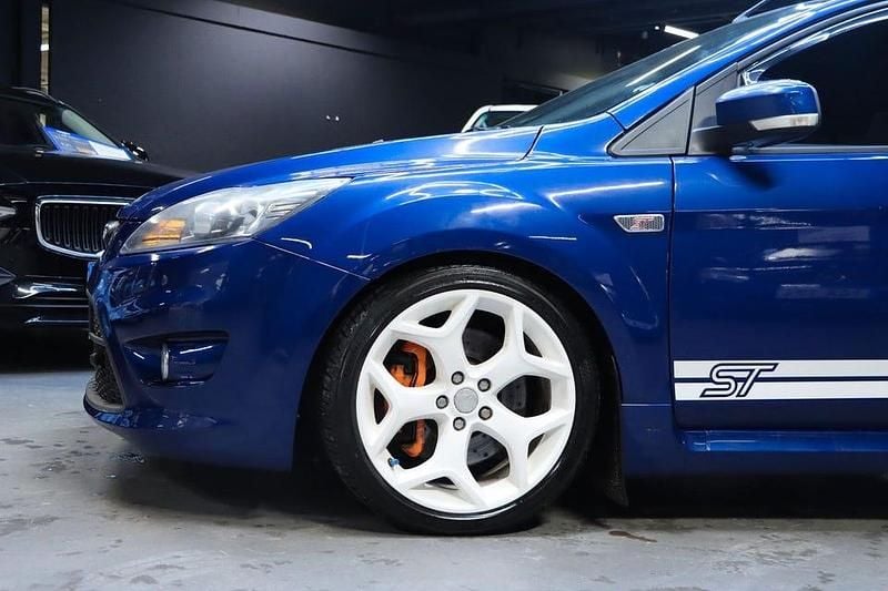 Begagnad Ford Focus ST 224 HK (164 kW) 2009 Blå Halvkombi