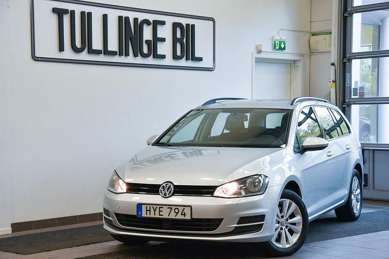 Silver Begagnad 2015 VW Golf VII Kombi | 104 900 kr (Marknadspris) - Bild 1/4