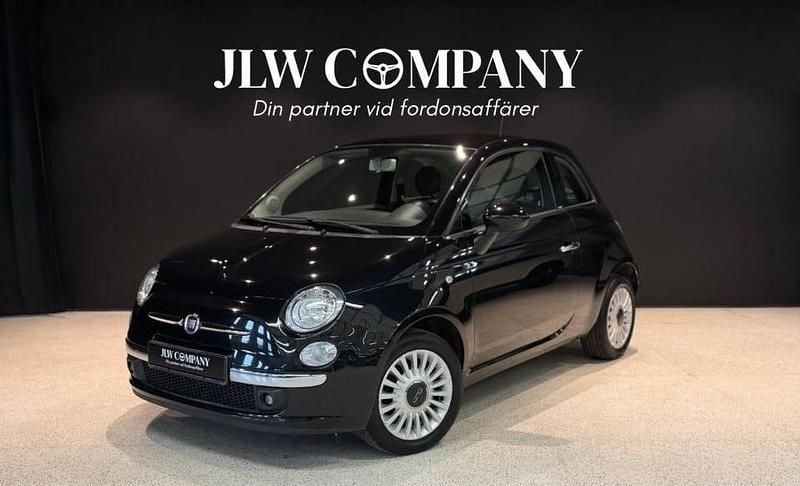 Svart Begagnad 2013 Fiat 500 Lounge Halvkombi | 74 900 kr (Lite dyr) - Bild 1/4