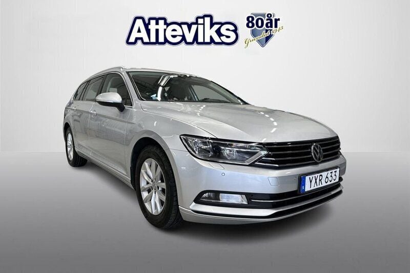Silver Begagnad 2017 VW Passat Kombi | 154 900 kr (Bra pris) - Bild 1/4