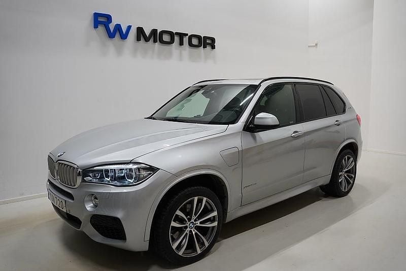 Silver Begagnad 2018 BMW X5 M Sport SUV | 299 600 kr (Superpris) - Bild 1/4