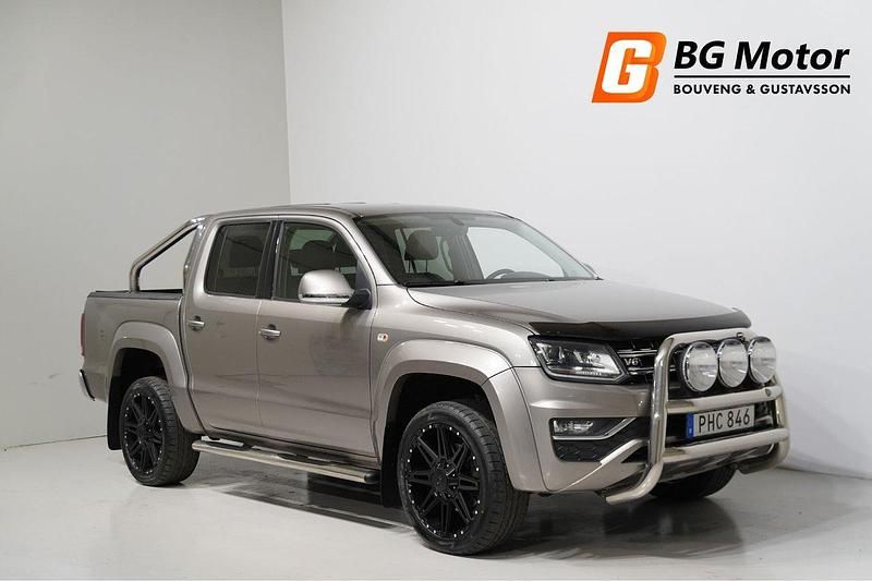 Ljusbrun (brun metallic) Begagnad 2018 VW Amarok Aventura Pickup | 309 900 kr (Superpris) - Bild 1/4