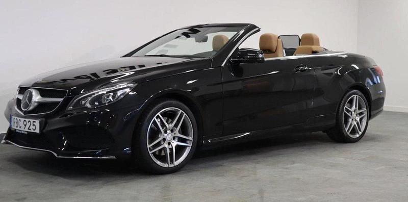 Svart Begagnad 2015 Mercedes E320 AMG Cab | 365 000 kr - Bild 1/4