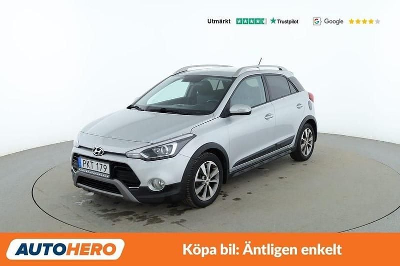 Silver Begagnad 2017 Hyundai i20 Active SUV | 109 000 kr (Marknadspris) - Bild 1/4
