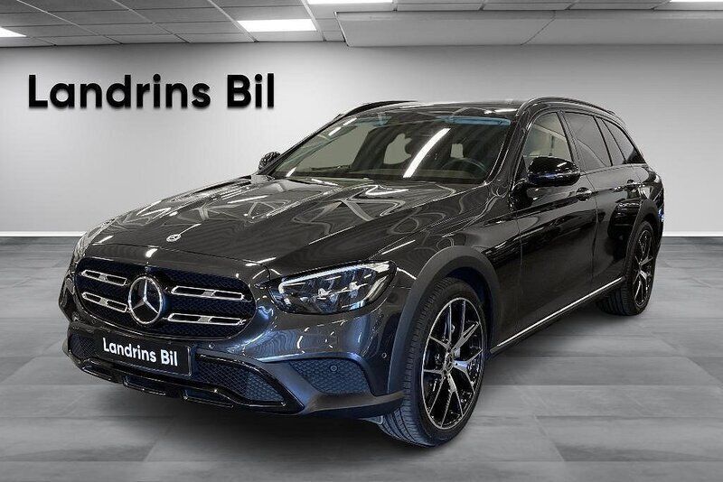 Grå Begagnad 2021 Mercedes E220 Avantgarde Kombi | 539 000 kr - Bild 1/4