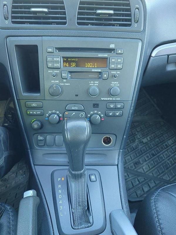 Blå Begagnad 2003 Volvo XC70 Business Edition Kombi | 22 000 kr - Bild 1/4