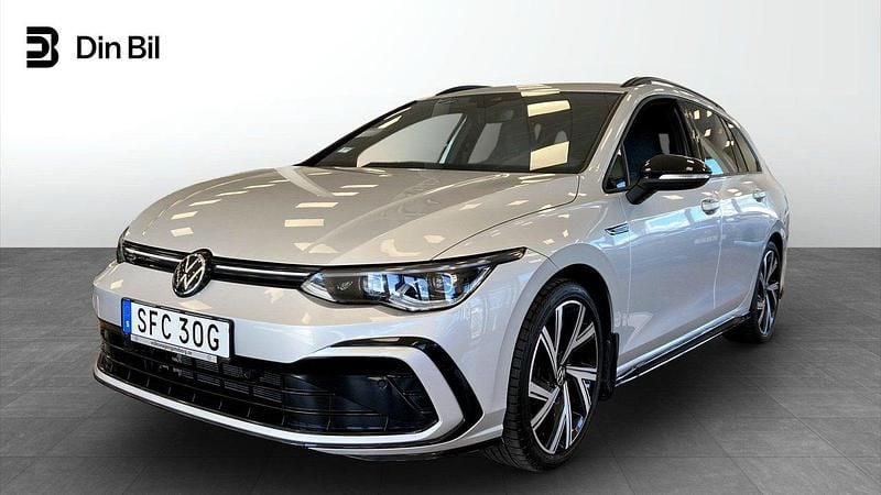 Silver Begagnad 2023 VW Golf VIII R-line Kombi | 294 800 kr (Lite dyr) - Bild 1/3