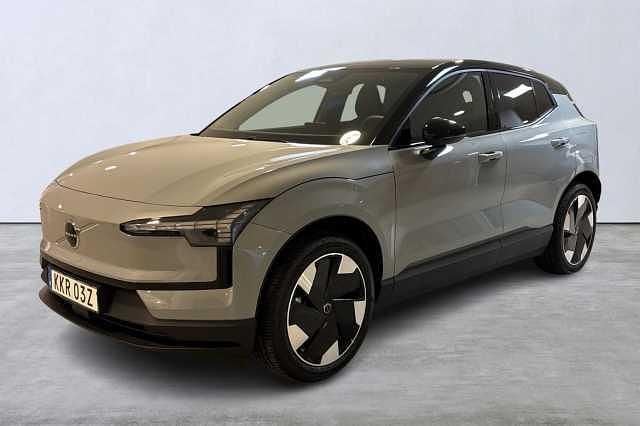 Grå Ny 2025 Volvo EX30 Plus SUV | 389 900 kr (Marknadspris) - Bild 1/4