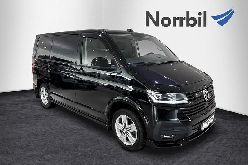 Svart Begagnad 2020 VW Transporter Van | 399 000 kr (Dyr) - Bild 1/4