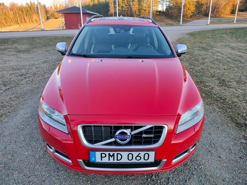 Begagnad Volvo V70 R-Design 215 HK (158 kW) 2012 Kombi