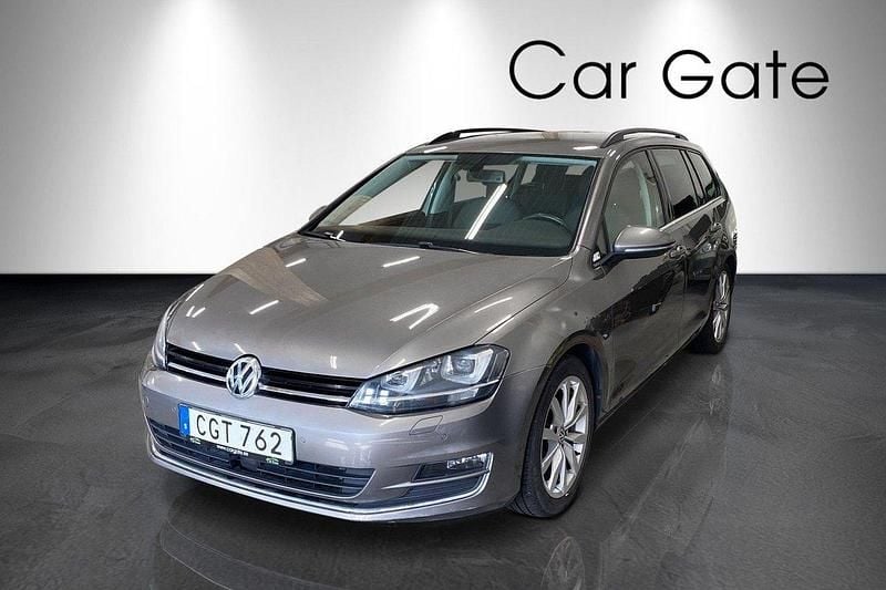 Grå Begagnad 2015 VW Golf VII GT Kombi | 144 900 kr (Marknadspris) - Bild 1/4