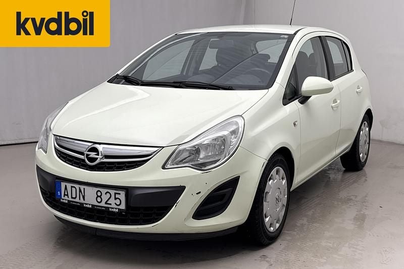 Begagnad Opel Corsa Enjoy 100 HK (73 kW) 2013 Vit Halvkombi