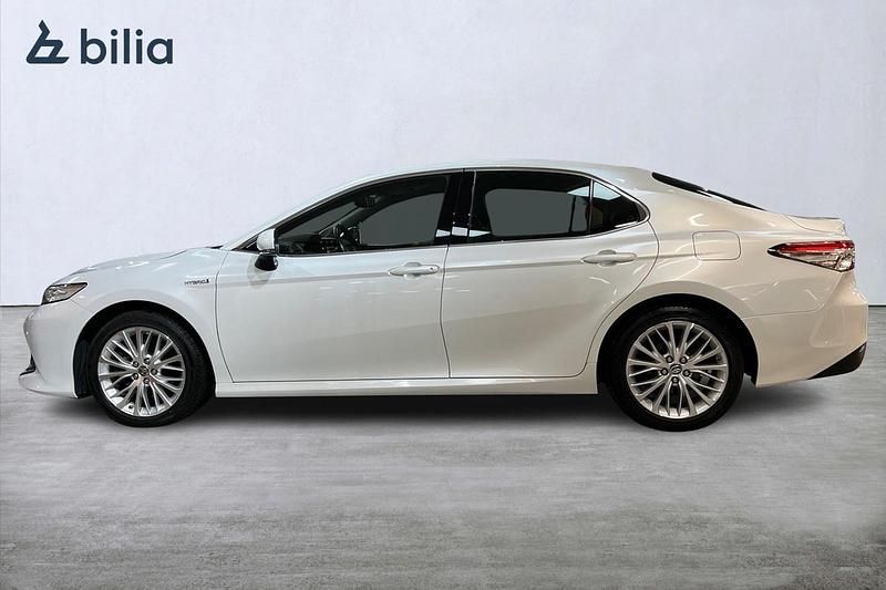 Begagnad Toyota Camry Hybrid Executive 220 HK (161 kW) 2020 Vit Sedan