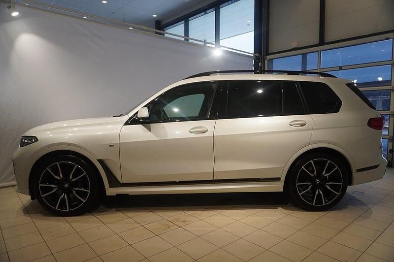 Begagnad BMW X7 M Sport 265 HK (194 kW) 2020 Mineralvit metallic SUV
