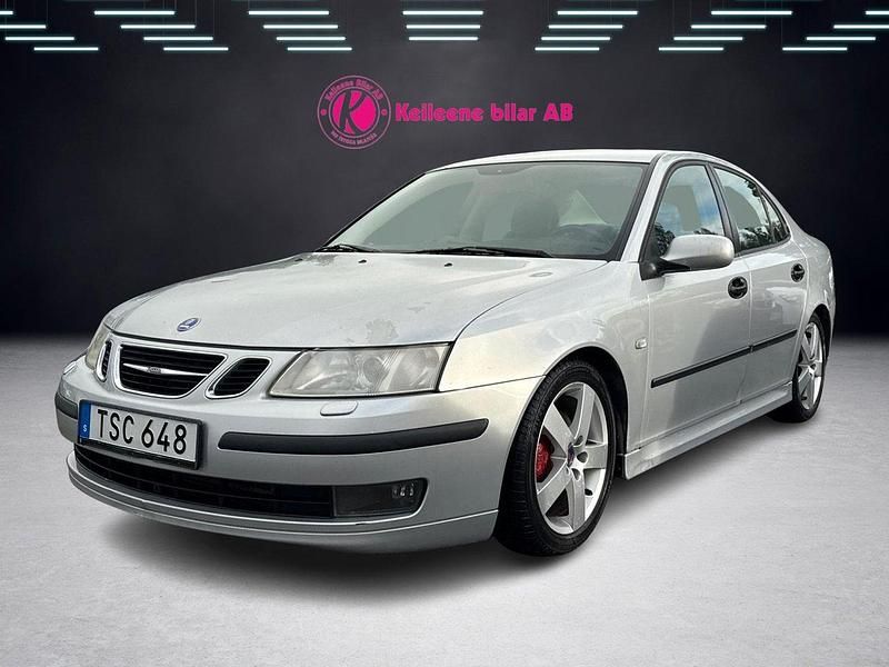 Ljusgrå Begagnad 2002 Saab 9-3 Vector Sedan | 34 900 kr (Lite dyr) - Bild 1/4