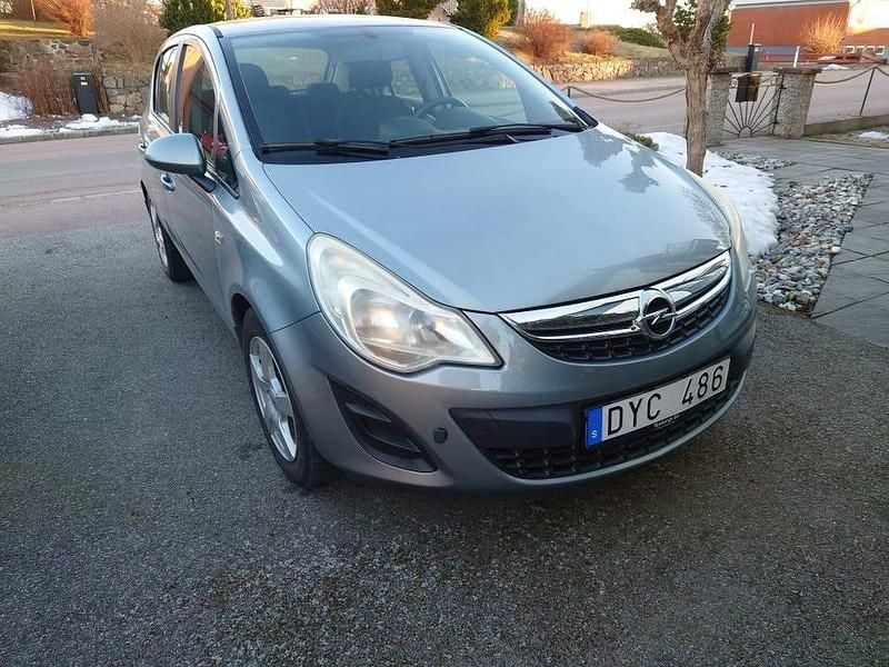 Begagnad Opel Corsa 85 HK (62 kW) 2012 Halvkombi