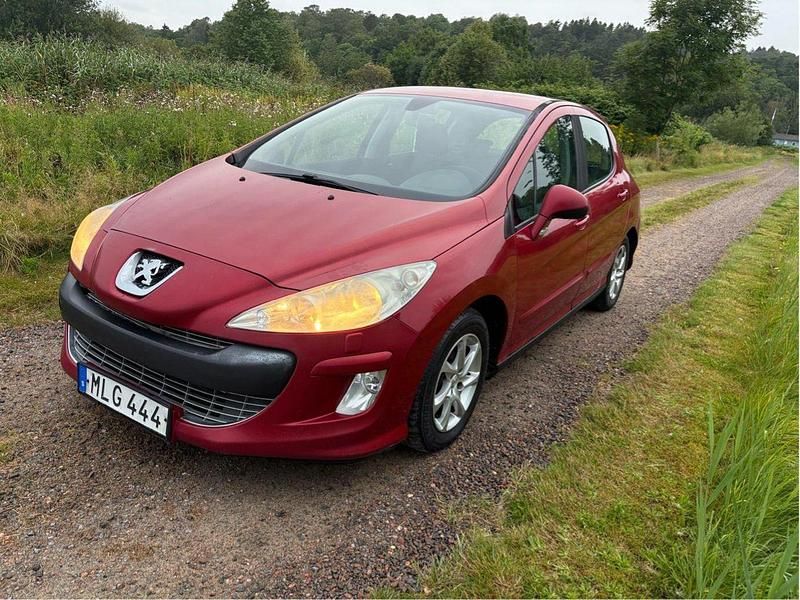 Röd Begagnad 2008 Peugeot 308 Halvkombi | 17 500 kr (Dyr) - Bild 1/4