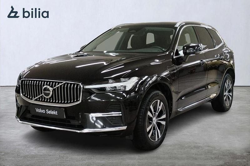 Svart Begagnad 2022 Volvo XC60 Core SUV | 407 000 kr (Bra pris) - Bild 1/3
