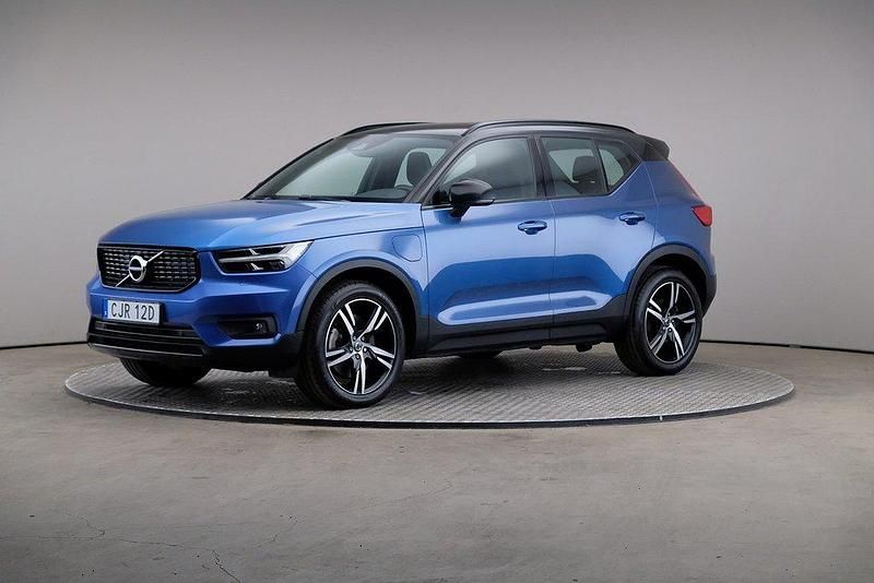 Blå Begagnad 2020 Volvo XC40 R-Design SUV | 345 000 kr (Marknadspris) - Bild 1/4