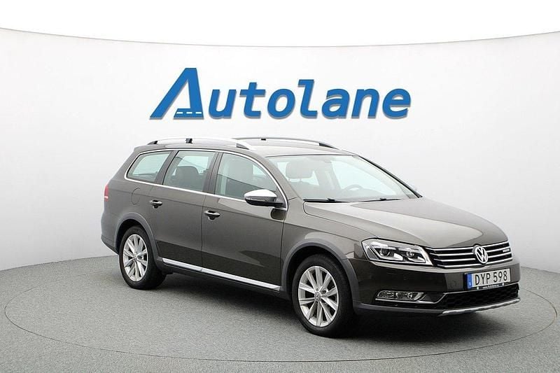 Mörkbrun Begagnad 2014 VW Passat Alltrack Kombi | 149 900 kr (Marknadspris) - Bild 1/3
