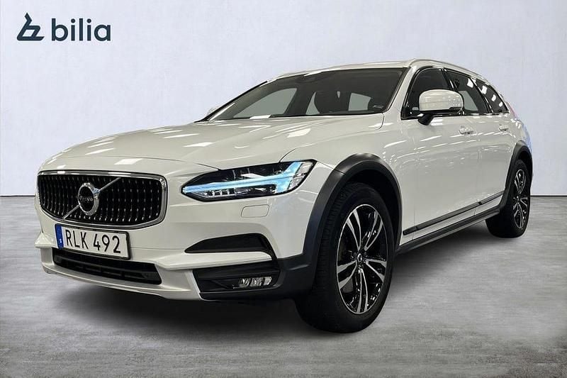 Vit Begagnad 2018 Volvo V90 CC Momentum Kombi | 319 000 kr (Marknadspris) - Bild 1/4