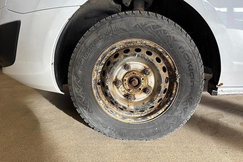 Begagnad Ford Tourneo Custom 2018 Vit Van