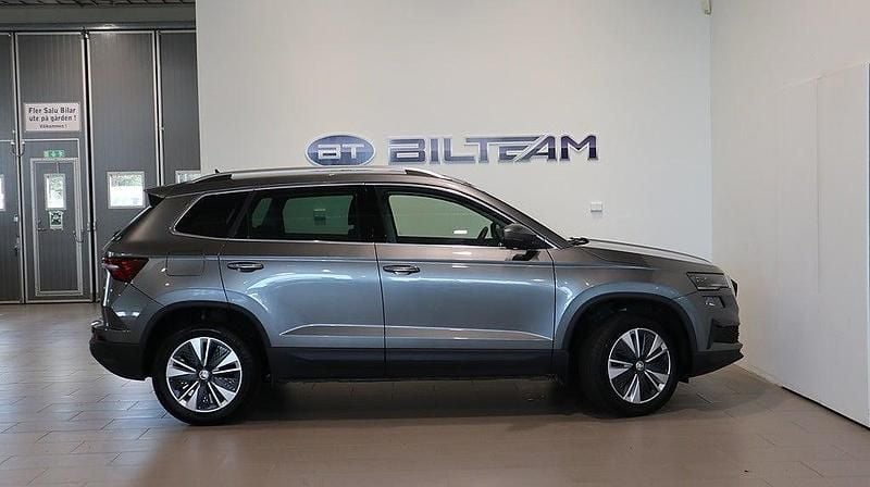 Begagnad Skoda Karoq Style 150 HK (110 kW) 2023 Grå SUV