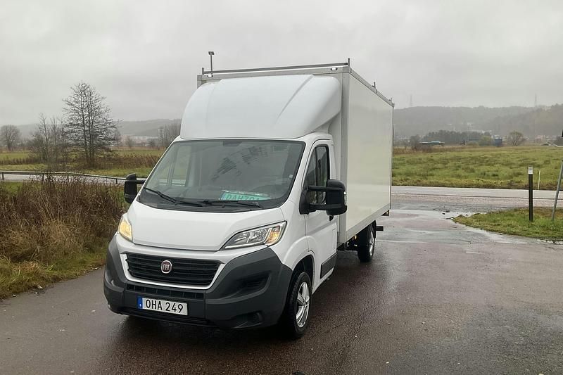 Vit Begagnad 2017 Fiat Ducato Van | 105 000 kr (Superpris) - Bild 1/4
