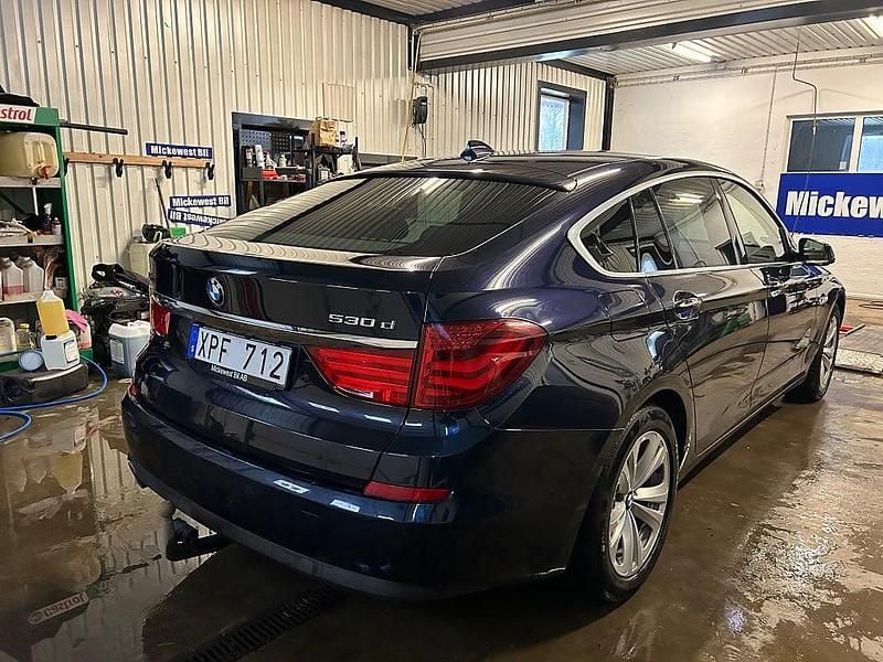 Begagnad BMW 530 Gran Turismo 258 HK (189 kW) 2013 Blå Halvkombi