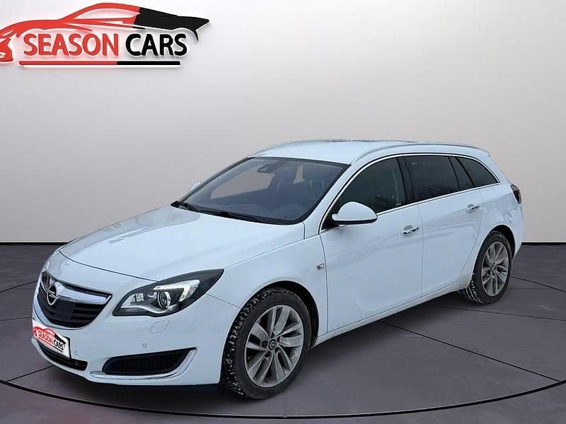 Vit Begagnad 2016 Opel Insignia Business Kombi | 129 900 kr (Marknadspris) - Bild 1/3