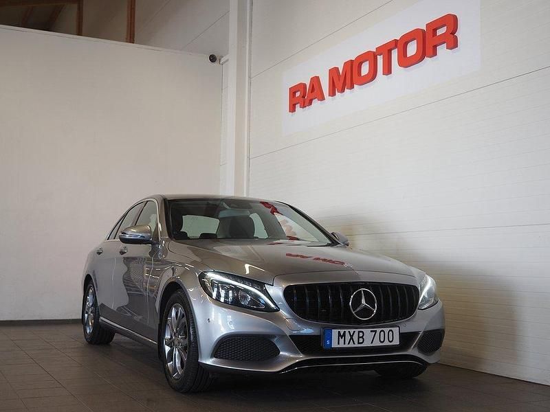 Silver Begagnad 2015 Mercedes C220 Avantgarde Sedan | 219 900 kr (Marknadspris) - Bild 1/4