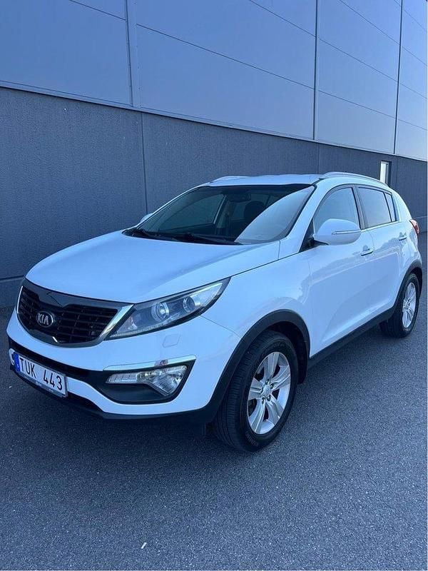 Vit Begagnad 2013 Kia Sportage EX SUV | 85 000 kr (Marknadspris) - Bild 1/4