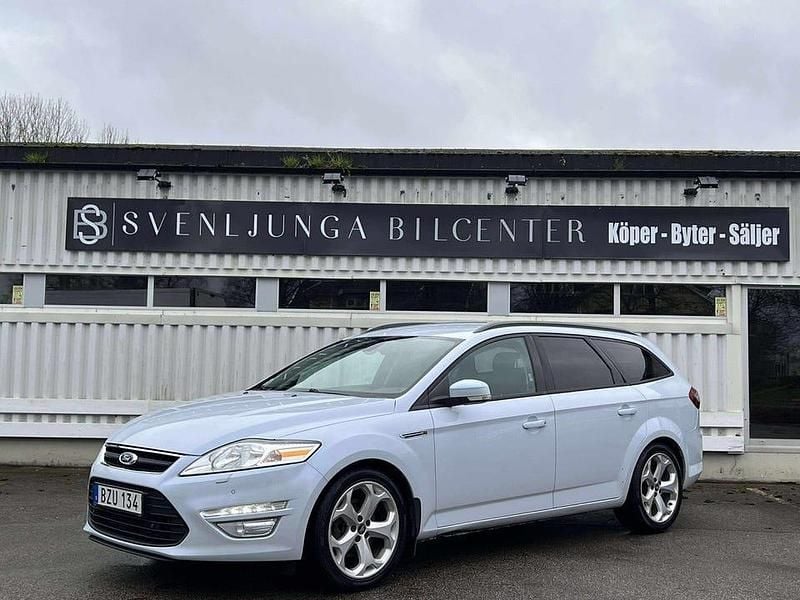 Vit Begagnad 2014 Ford Mondeo Sport Kombi | 57 900 kr (Marknadspris) - Bild 1/4