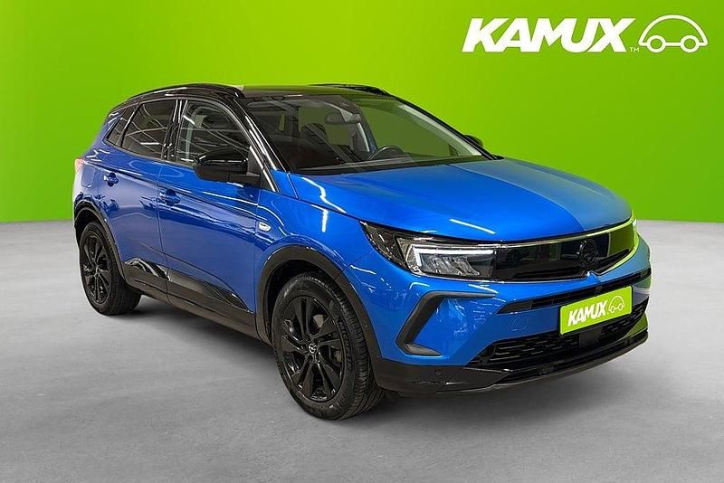 Blå Begagnad 2022 Opel Grandland X SUV | 194 800 kr (Marknadspris) - Bild 1/4
