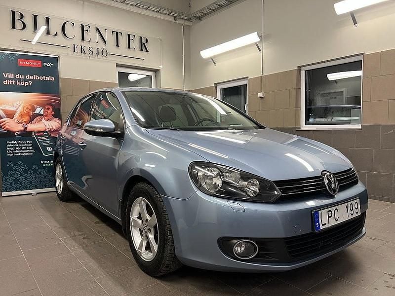 Blå Begagnad 2011 VW Golf VI Halvkombi | 59 900 kr (Marknadspris) - Bild 1/4